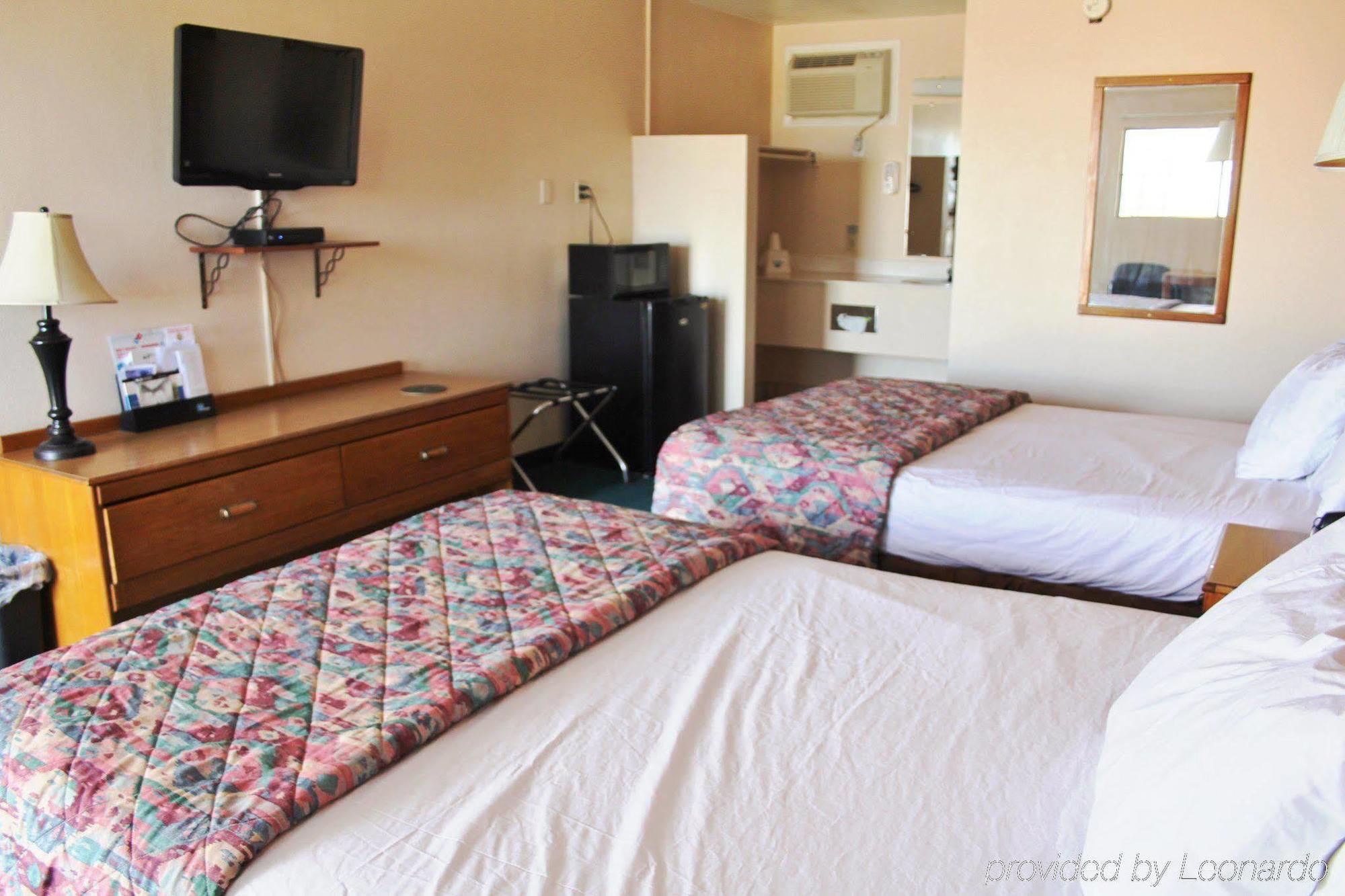 Americas Best Value Inn นีดเดิลส์ ภายนอก รูปภาพ