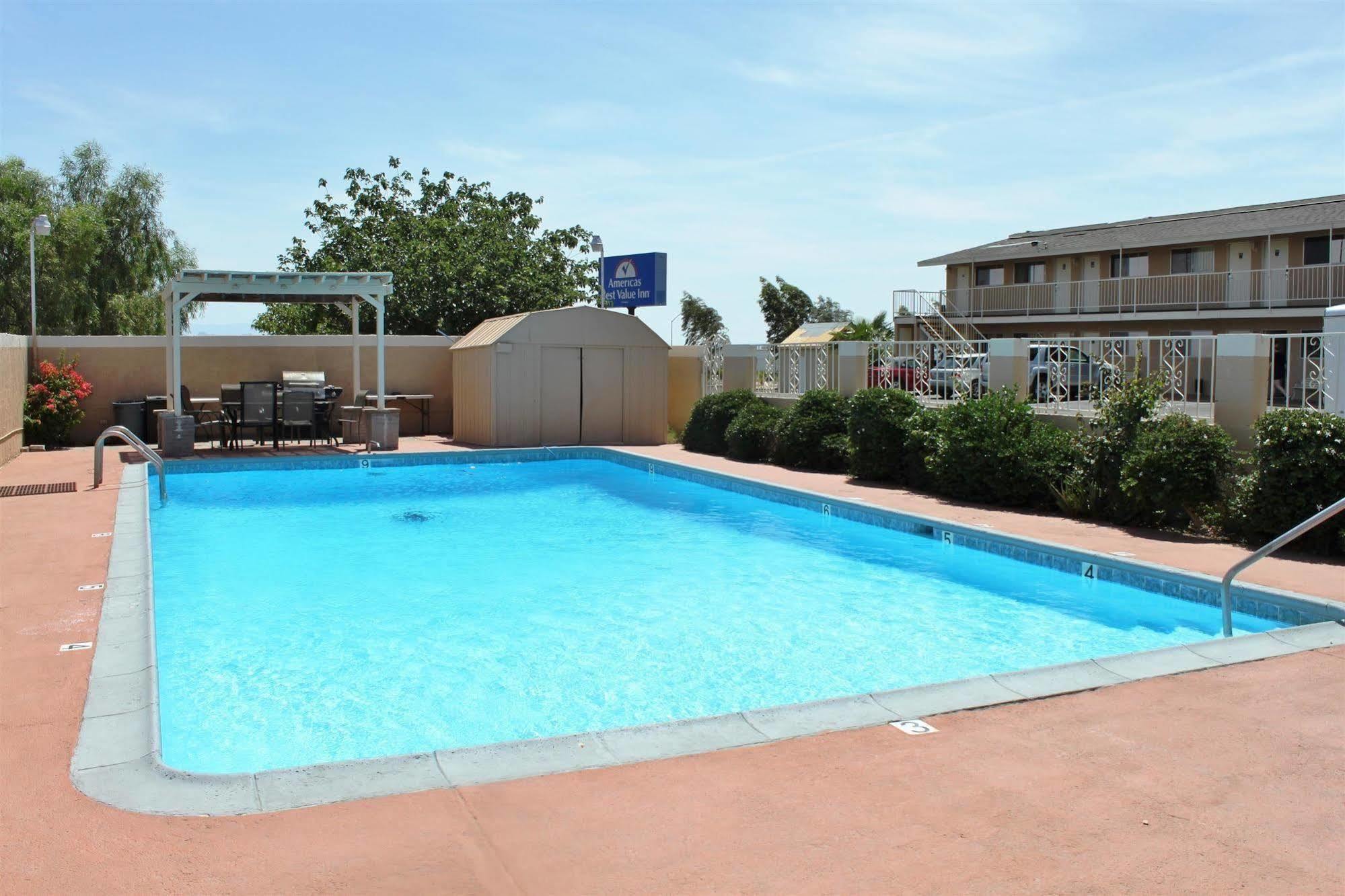 Americas Best Value Inn นีดเดิลส์ ภายนอก รูปภาพ