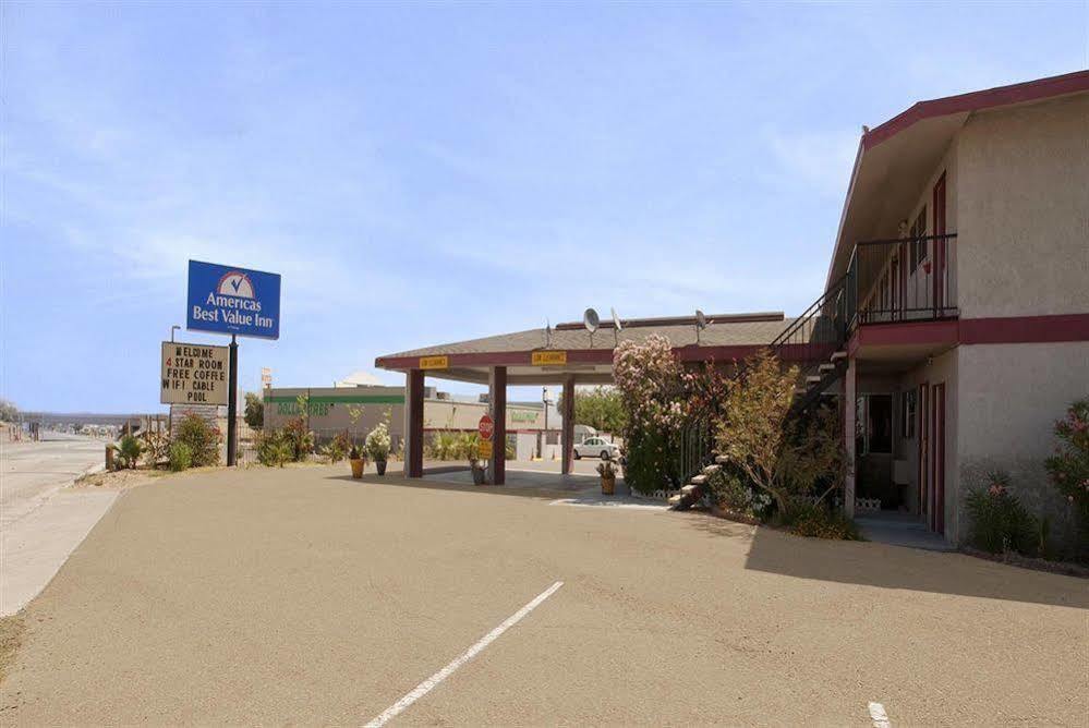 Americas Best Value Inn นีดเดิลส์ ภายนอก รูปภาพ